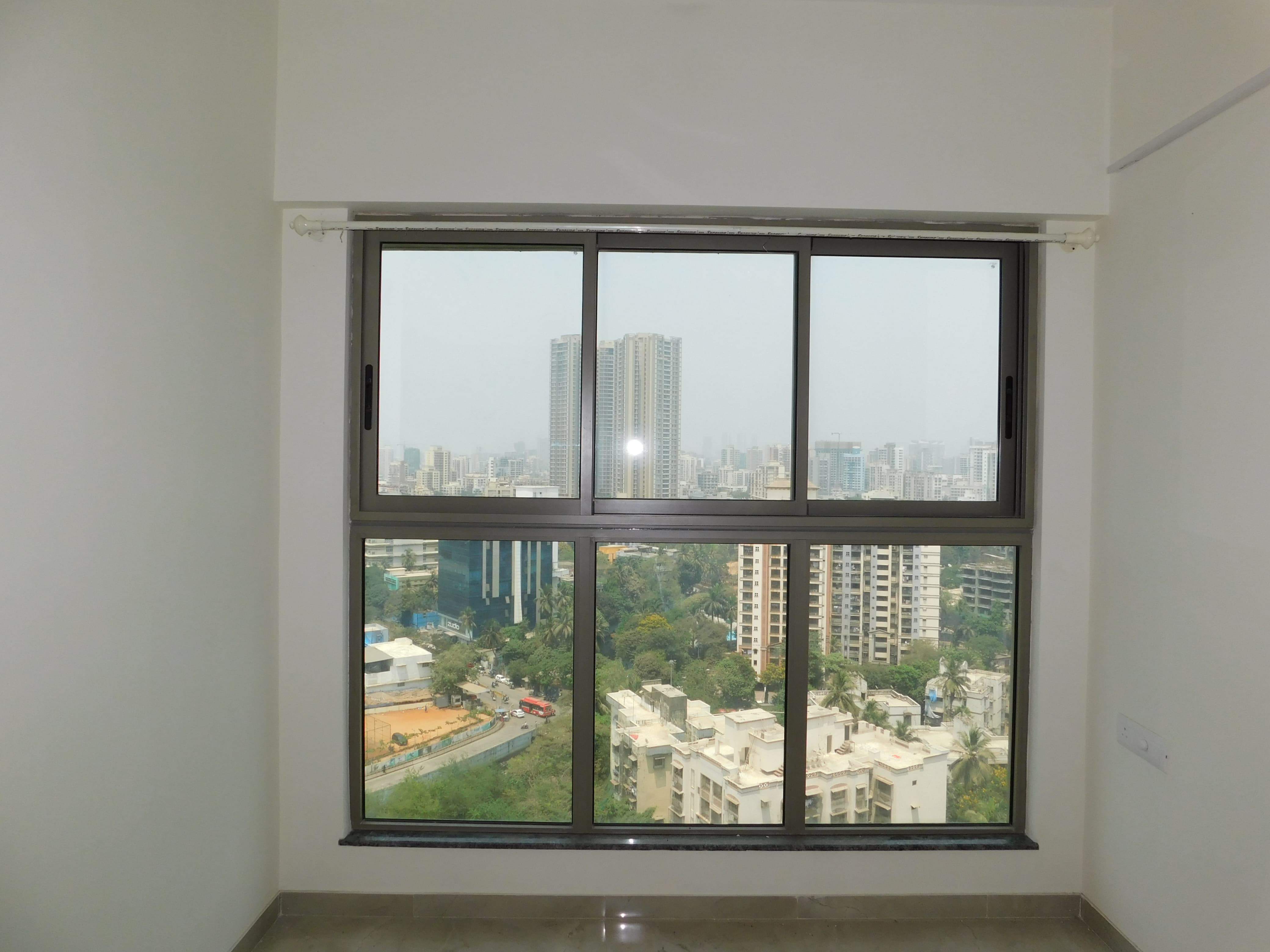2 BHK Apartment For Rent in Sheth Irene