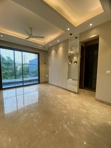 Room in 3 BHK Apartment at Pareena Micasa, Sector 68 – for Sale