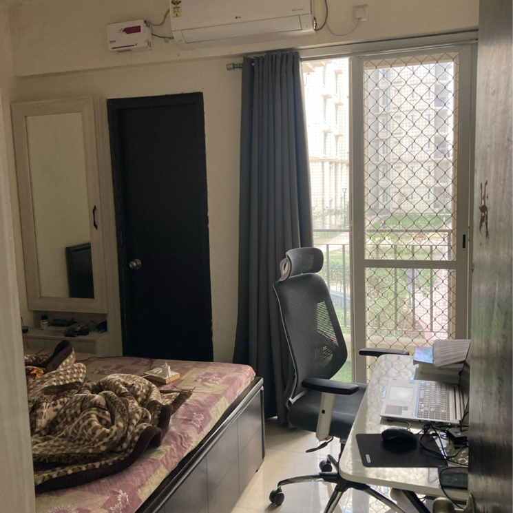 Living Room, signature-the-serenas 2 Bedroom 724 Sq.Ft. Apartment In Sohna Sector 33 Gurgaon 8715271