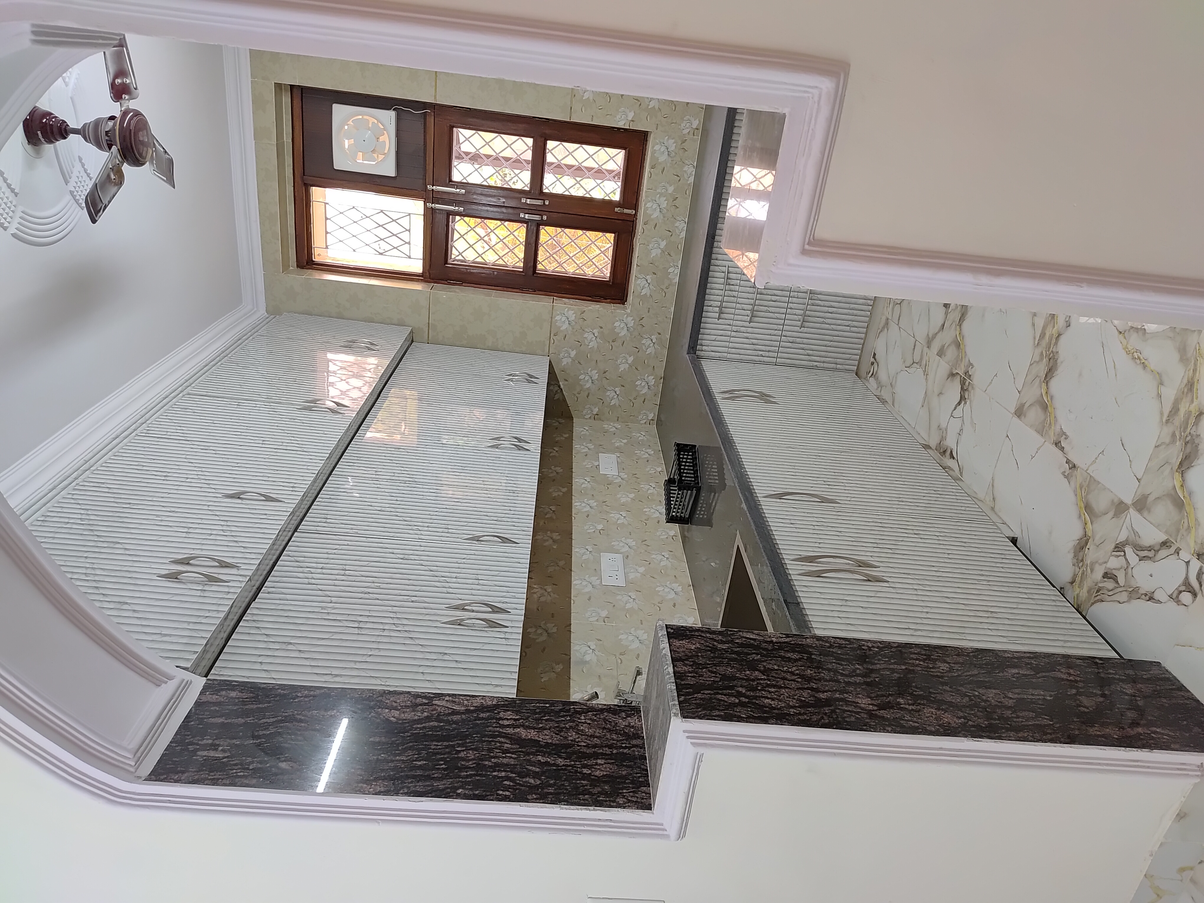 2 BHK + Pooja Room Builder Floor For Rent in RWA Apartments Sector 47