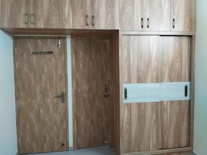 Furnished Amenities in 2 BHK Apartment at Signature Global Synera, Sector 81 – for Sale