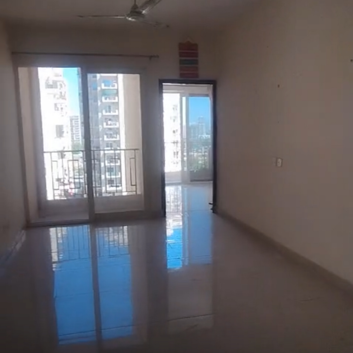 2.5 BHK Apartment For Sale in Signature Global Golf Greens
