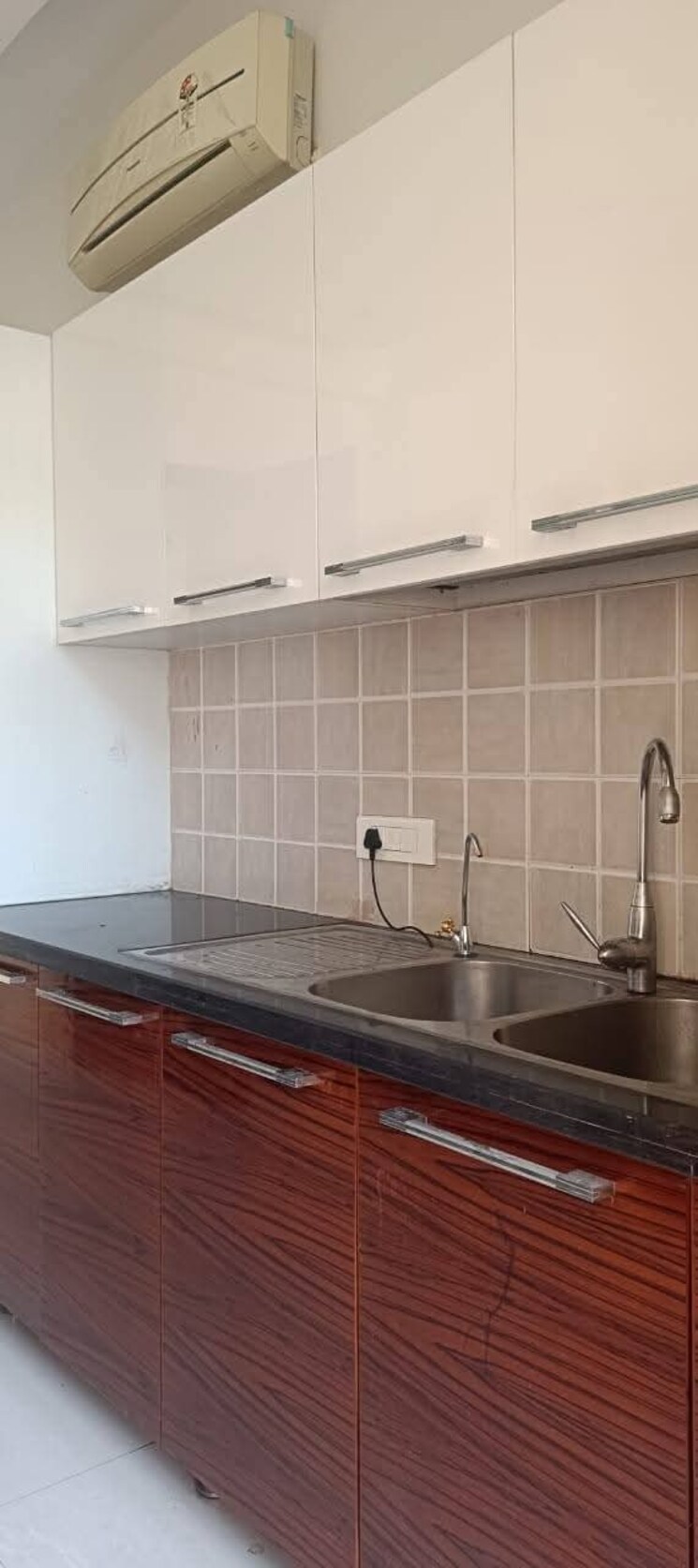 Balcony, sector 9 3 Bedroom 249 Sq.Yd. Builder Floor In Sector 9 Gurgaon 8715346