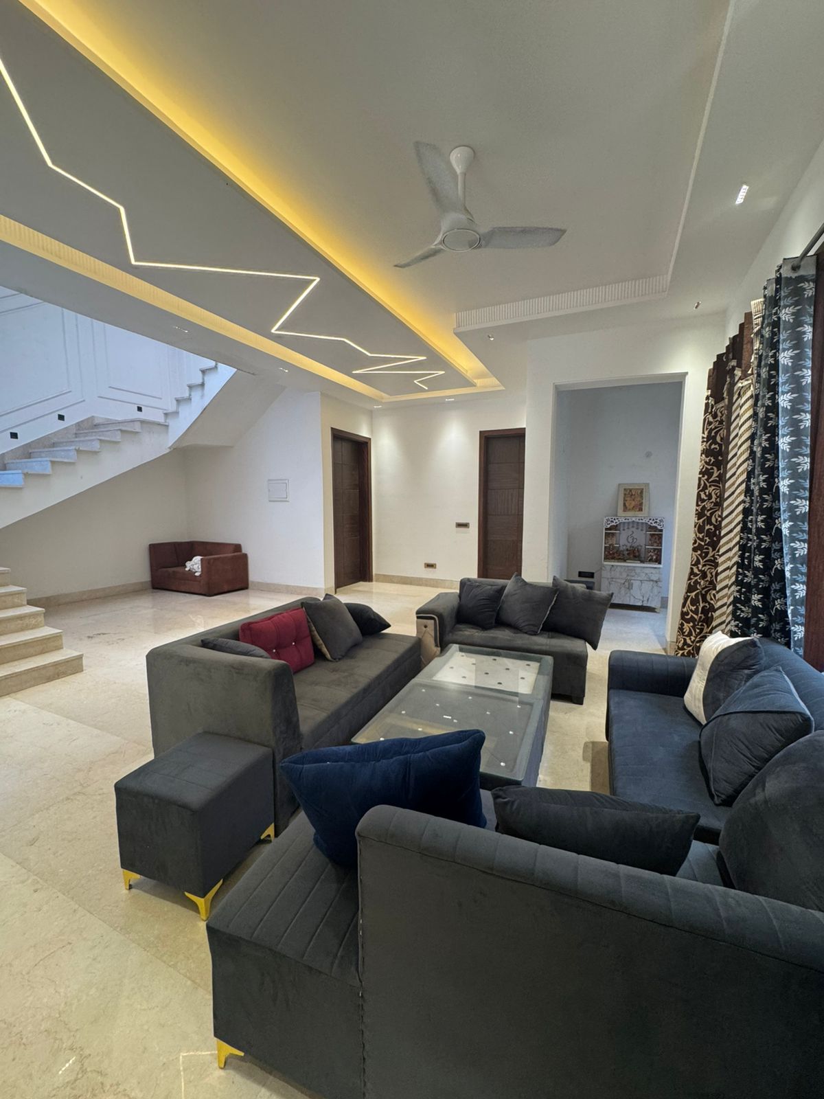 5 BHK Villa For Sale in Saket