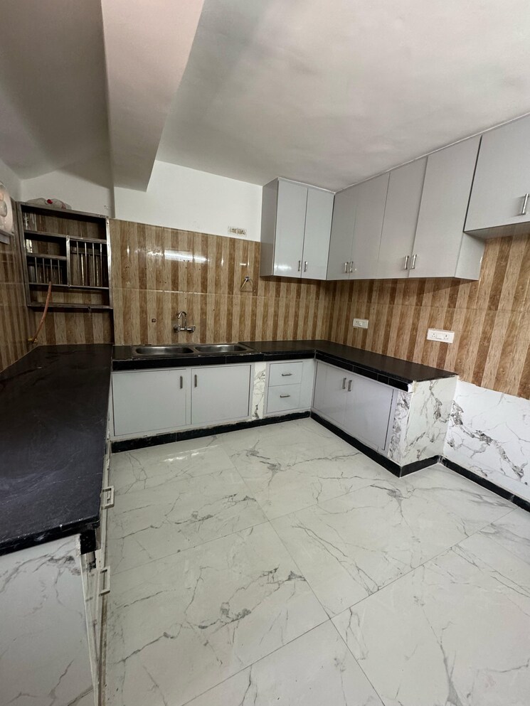 Kitchen, saket 3 Bedroom 4500 Sq.Ft. Builder Floor In Saket Delhi 8715423