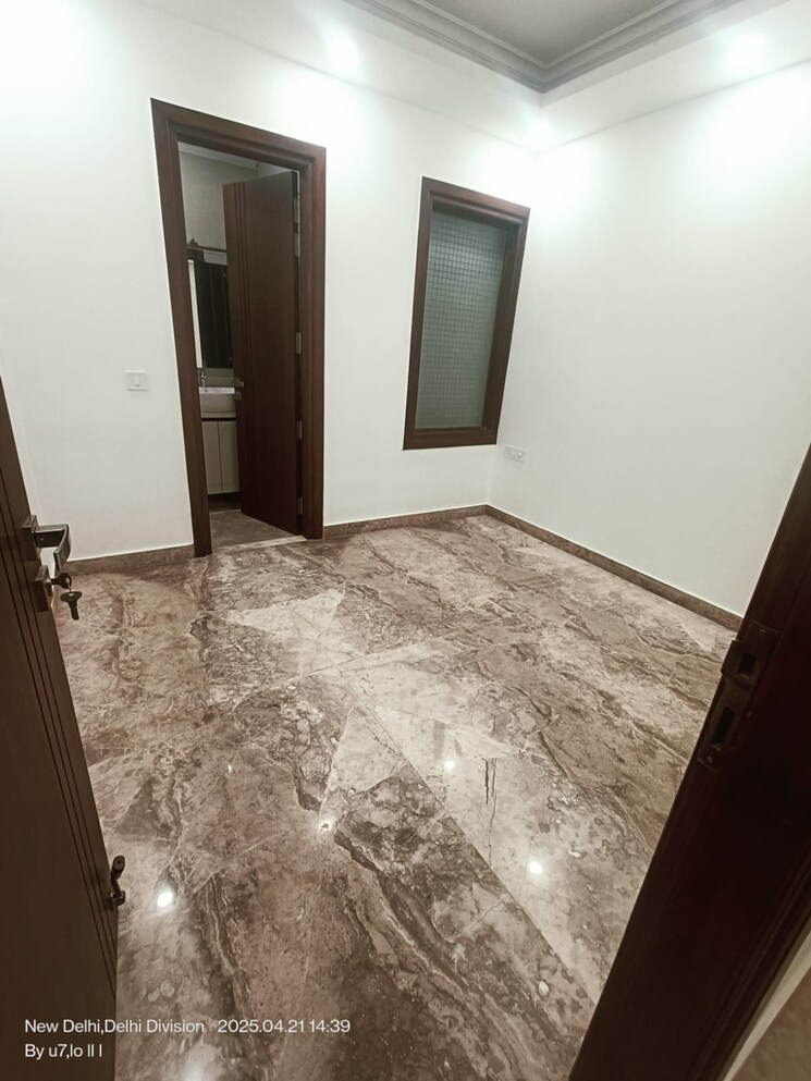 Room, saket 3 Bedroom 1300 Sq.Ft. Builder Floor In Saket Delhi 8715445