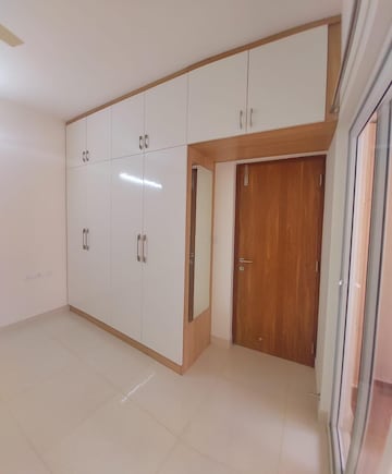 Room in 2 BHK Apartment at Prestige Primrose Hills, Banashankari 6th Stage – for Rent