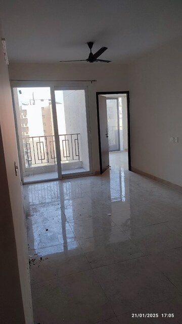 Room in 2 BHK Apartment at Signature Orchard Avenue 2, Sector 93 – for Sale
