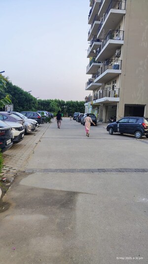 Parking in 2 BHK Apartment at Signature Orchard Avenue 2, Sector 93 – for Sale