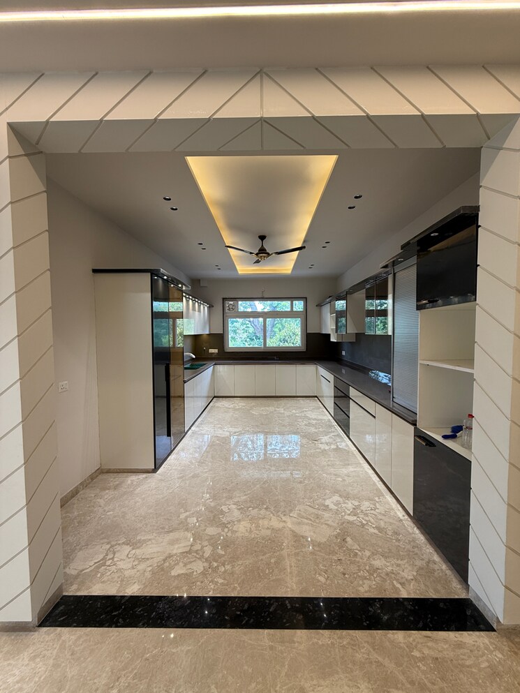 Kitchen, sector 17 4 Bedroom 600 Sq.Yd. Builder Floor In Sector 17 Faridabad 8715493