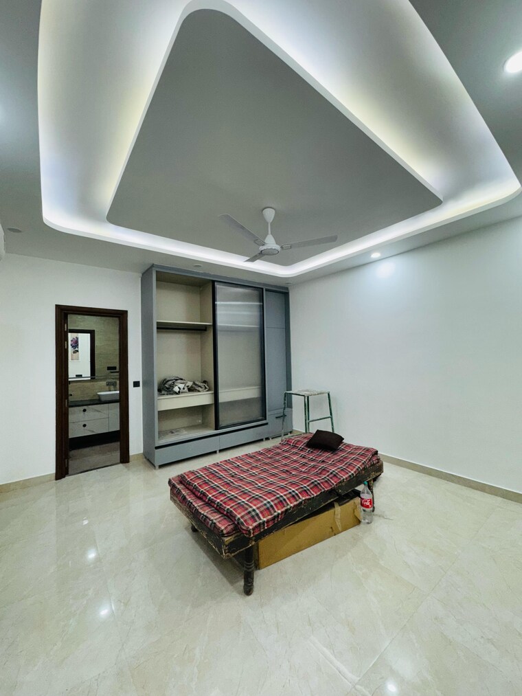 Room, saket 4 Bedroom 3600 Sq.Ft. Villa In Saket Delhi 8715502