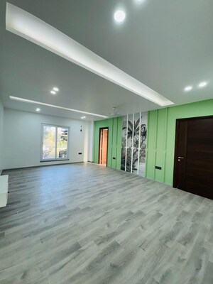 Room in 4 BHK Villa at Saket – for Sale