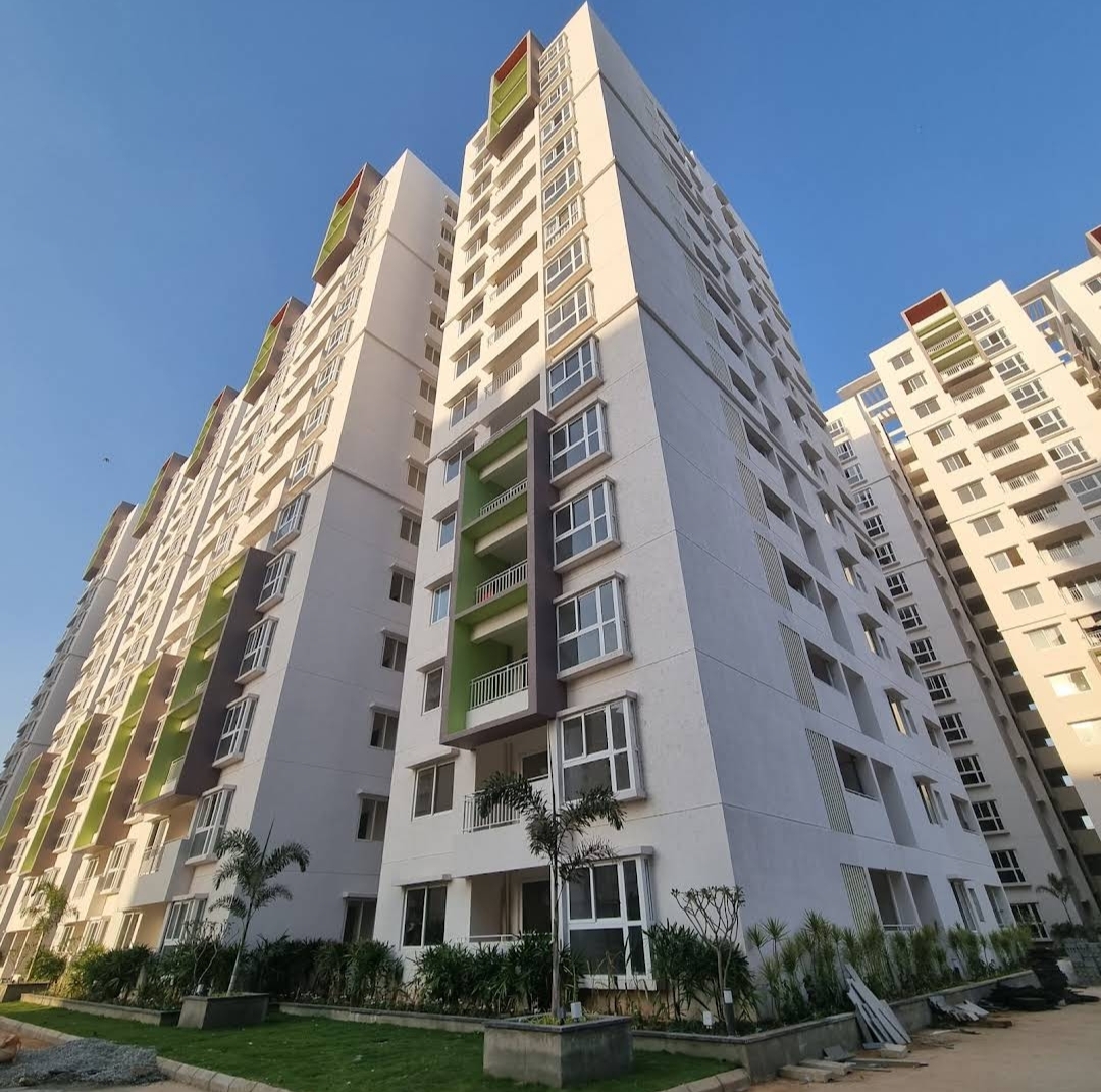 3 BHK 1695 Sq.Ft. Apartment in Ramky One Galaxia