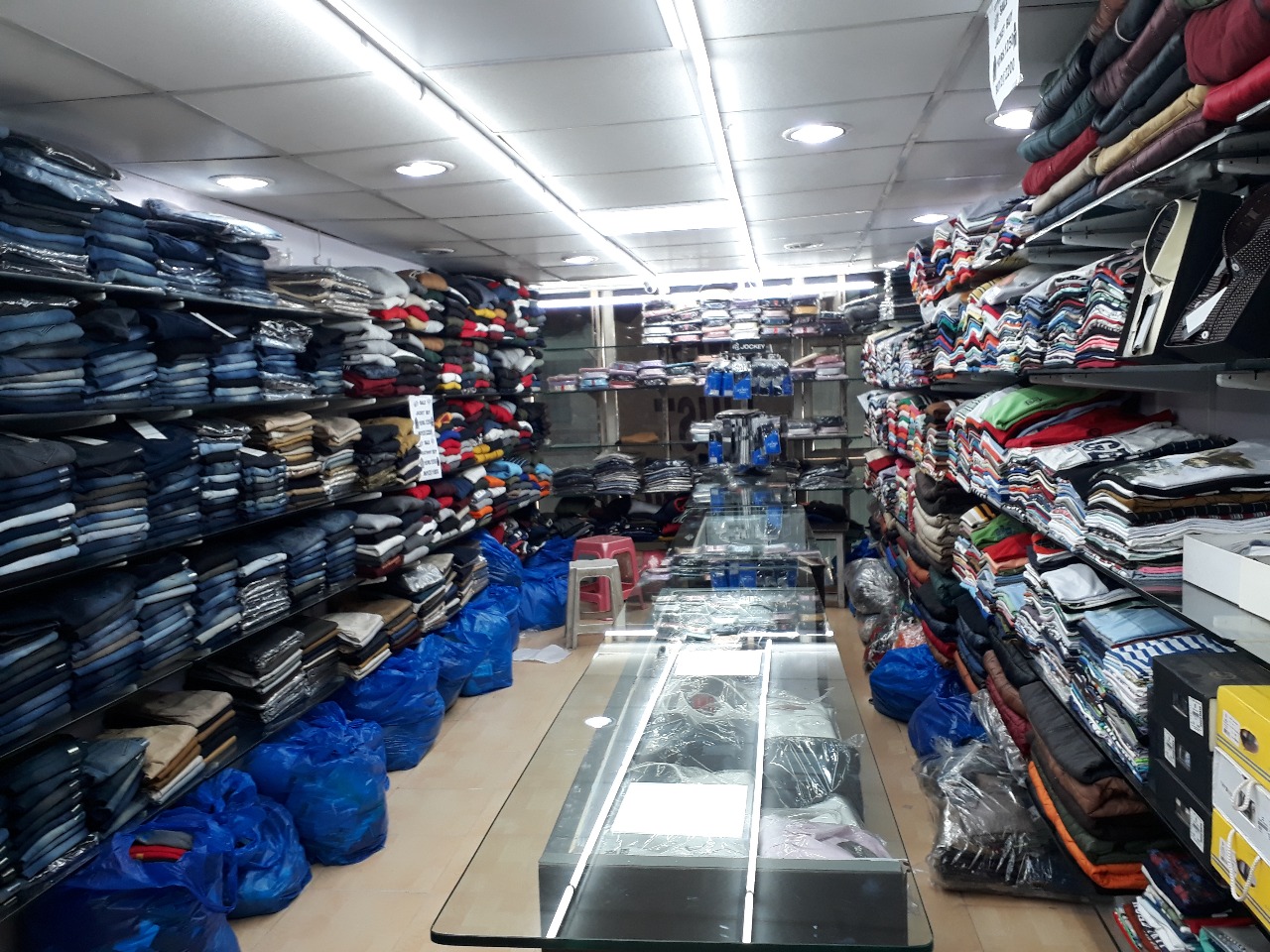 Office Space For Rent in DLF The Shopping Mall