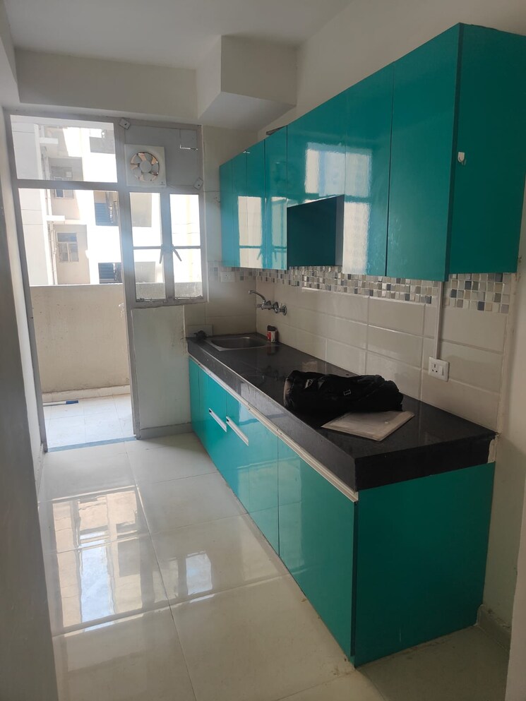 Kitchen, signature-global-solera-2 2 Bedroom 565 Sq.Ft. Apartment In Sector 107 Gurgaon 8715500