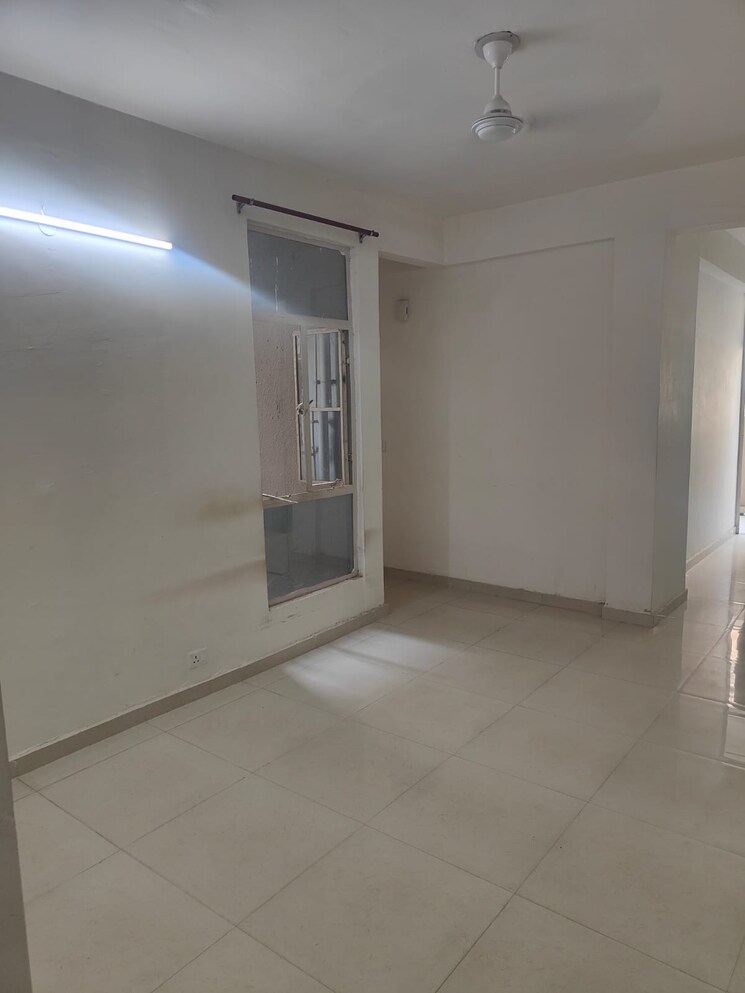 Room, signature-global-solera-2 2 Bedroom 565 Sq.Ft. Apartment In Sector 107 Gurgaon 8715500