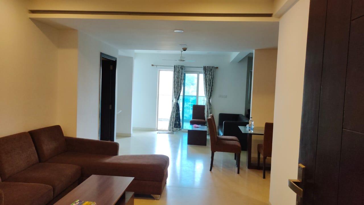 4 BHK Apartment For Sale in Golf Edge