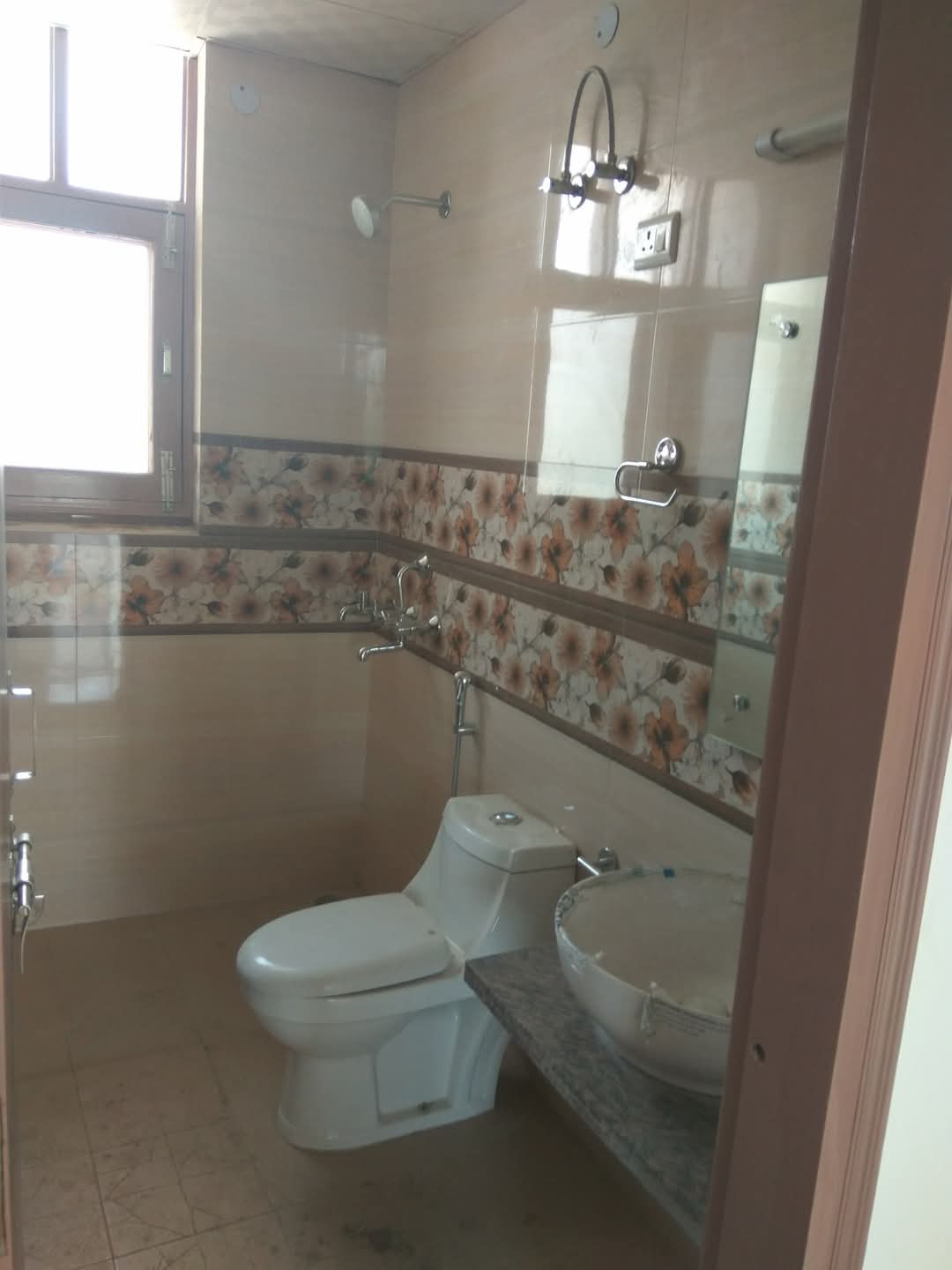 2 BHK + Pooja Room Builder Floor For Rent in Sector 4