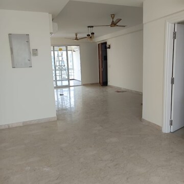 Room in 4 BHK Apartment at Emaar Palm Terraces Select, Sector 66 – for Rent