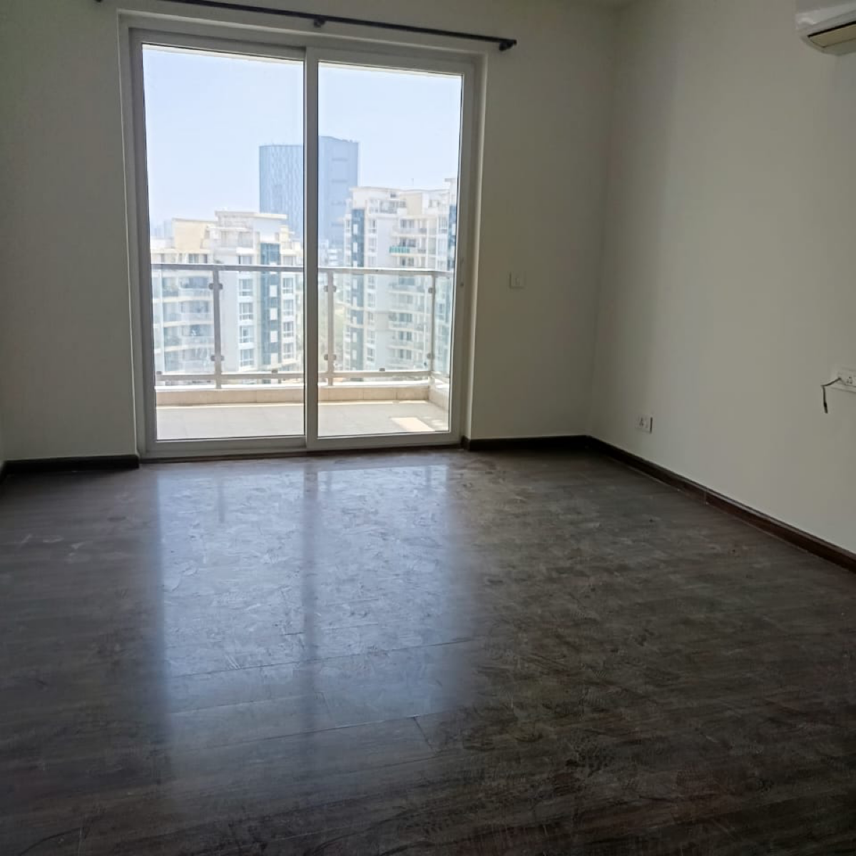 4 BHK + Servant Room 2410 Sq.Ft. Apartment in Emaar Palm Terraces Select