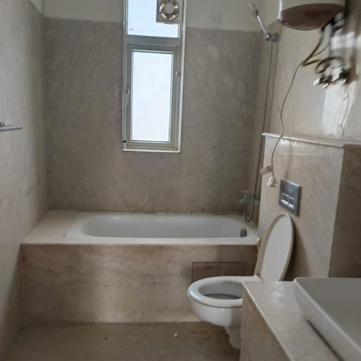 Bathroom, emaar-palm-terraces-select 4 Bedroom 2410 Sq.Ft. Apartment In Sector 66 Gurgaon 8715528