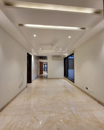 Room in 4 BHK Builder Floor at Greater Kailash – for Sale