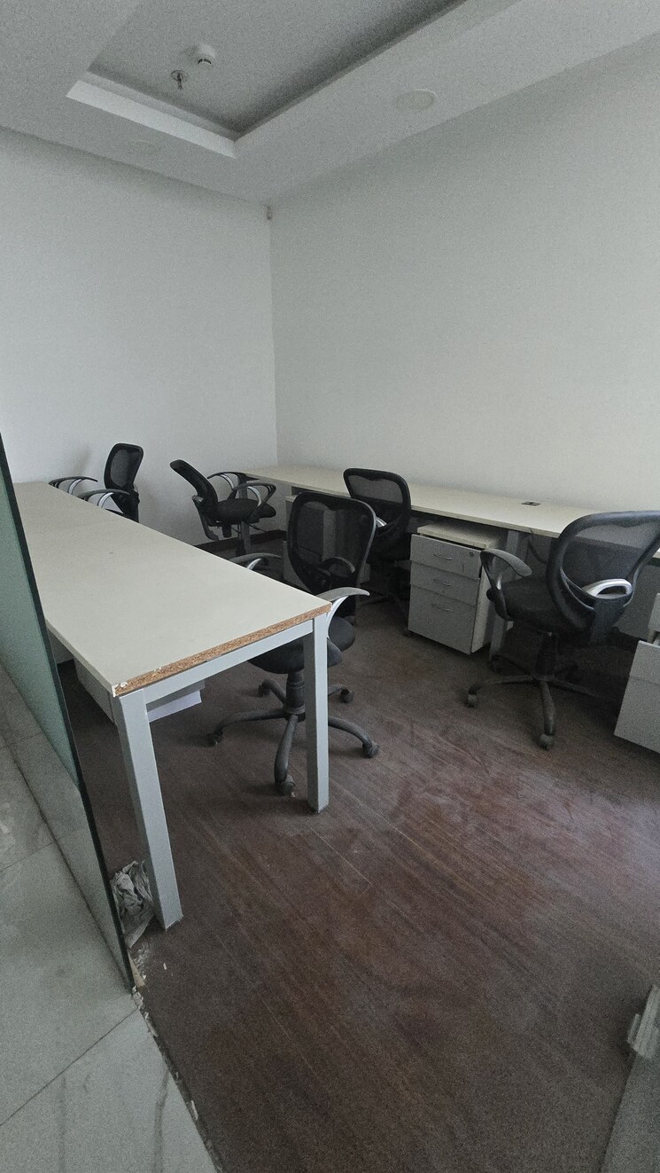 Team Area, jmd-megapolis Commercial Office Space 1800 Sq.Ft. In Sector 48 Gurgaon 8715533
