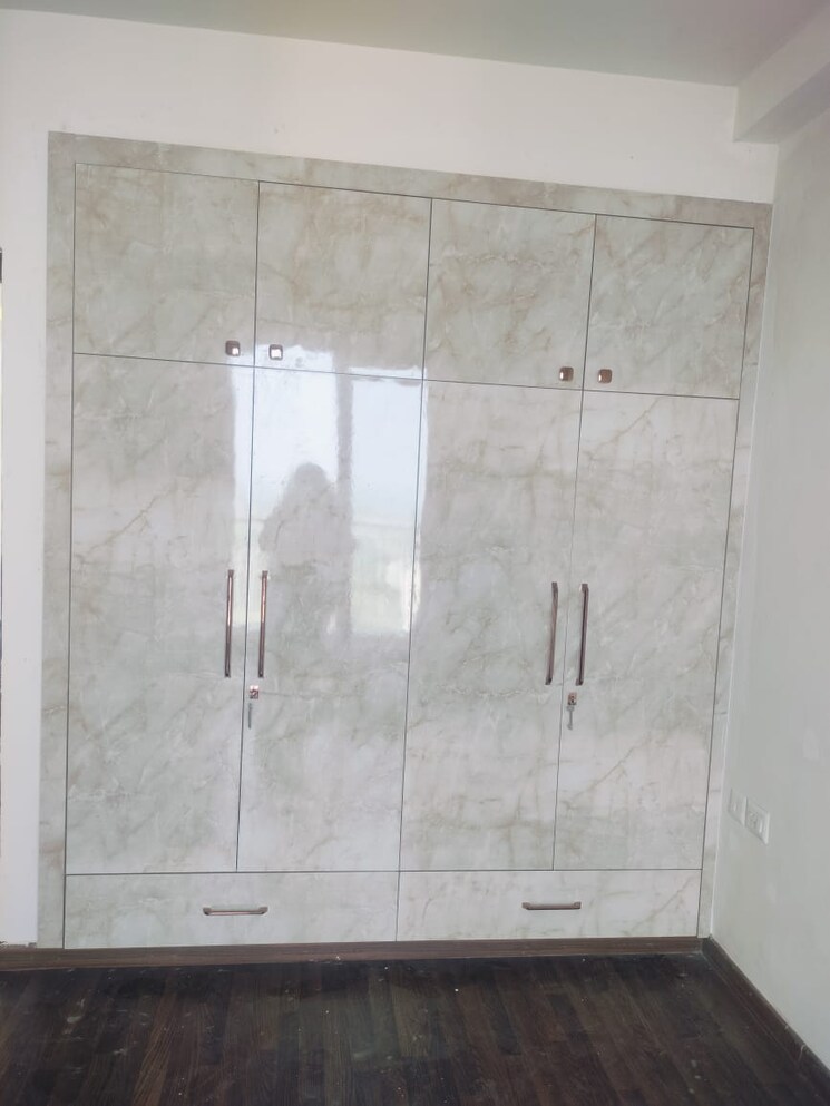 Bathroom, bptp-discovery-park 2 Bedroom 1250 Sq.Ft. Apartment In Sector 80 Faridabad 8715452