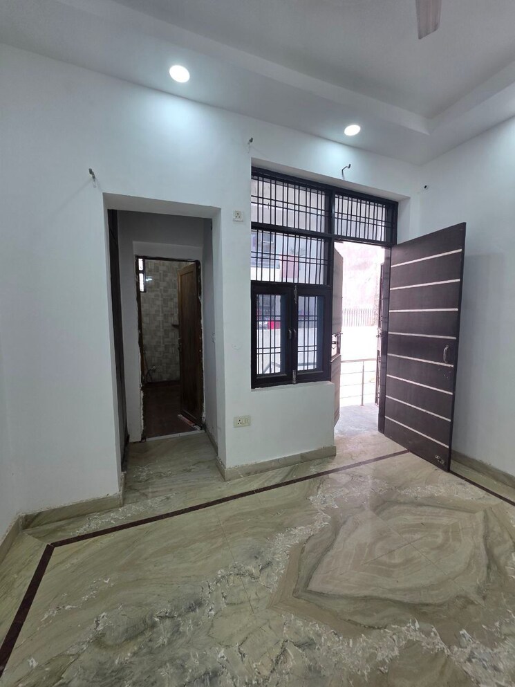 Room, green fields colony 2 Bedroom 700 Sq.Ft. Builder Floor In Green Fields Colony Faridabad 8715574