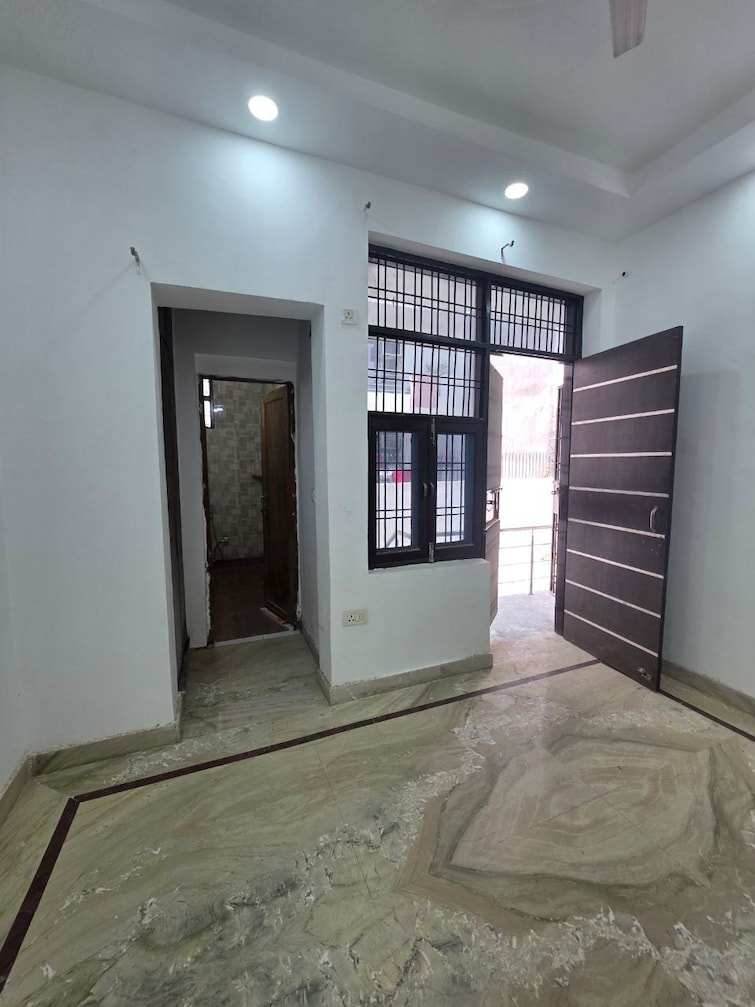 Room, green fields colony 2 Bedroom 700 Sq.Ft. Builder Floor In Green Fields Colony Faridabad 8715574