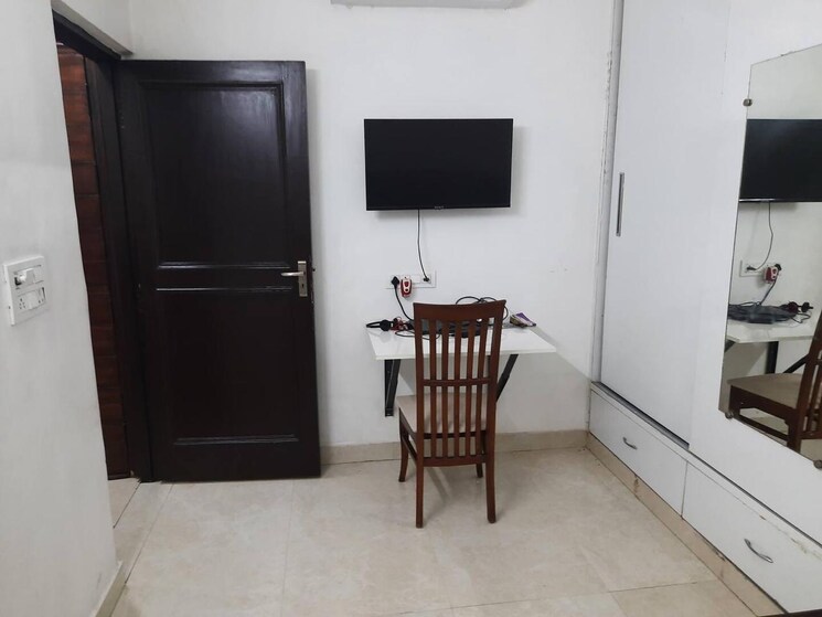 Living Room, rajouri garden 2 Bedroom 850 Sq.Ft. Builder Floor In Rajouri Garden Delhi 8715581