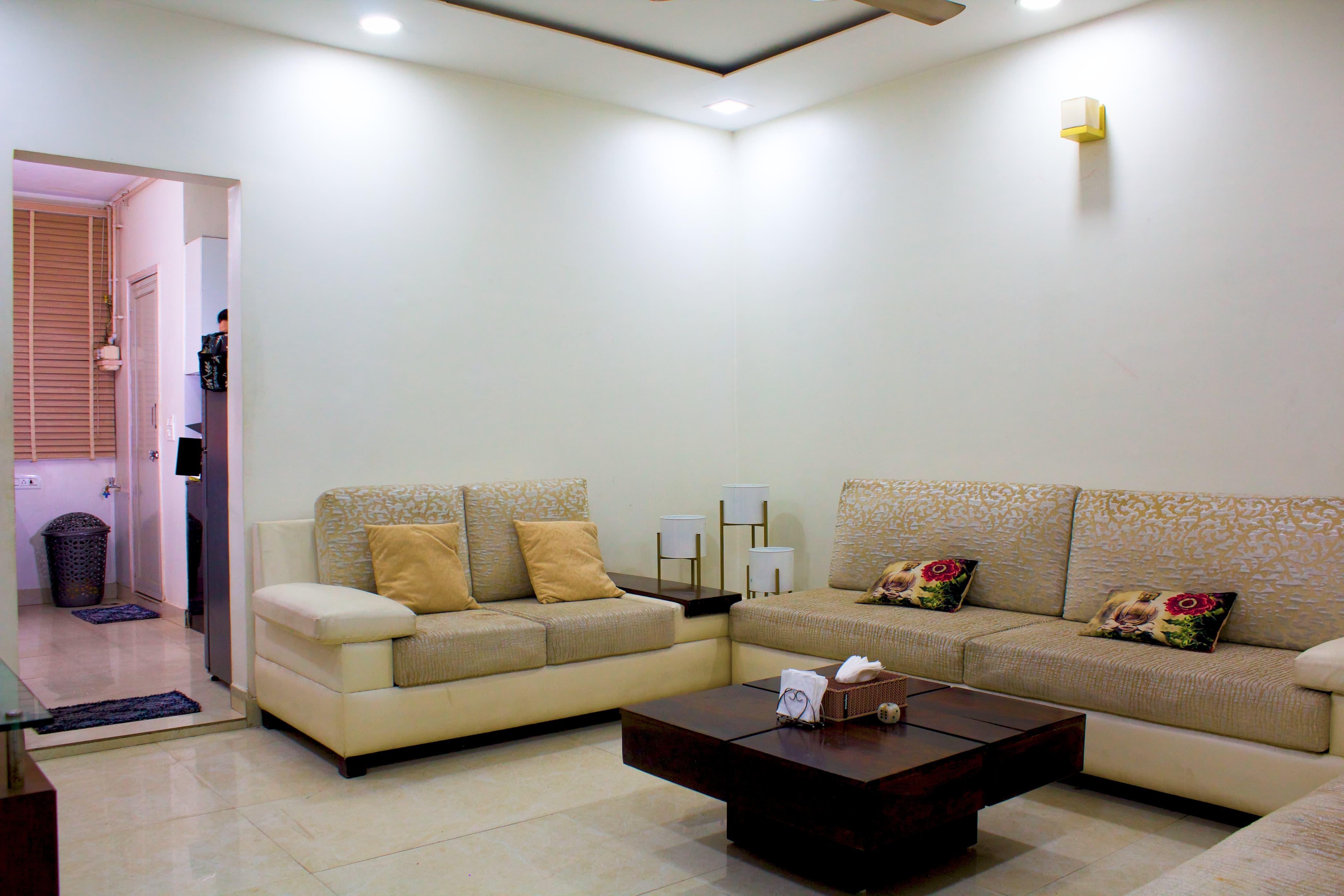 2 BHK + Study Room Builder Floor For Rent in Shri Ram Property 