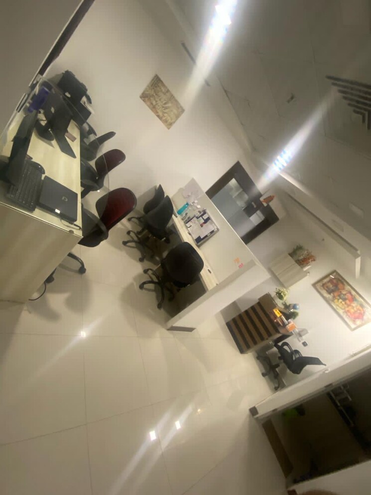 Team Area, spaze-itech-park Commercial Office Space 1085 Sq.Ft. In Sector 49 Gurgaon 8715596