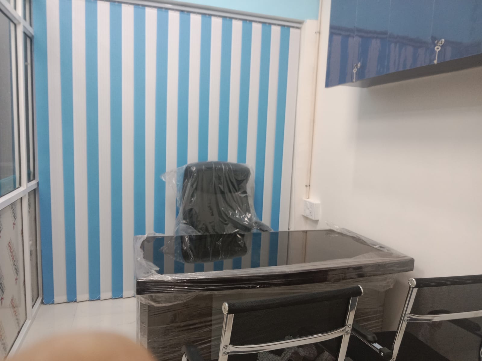 Office Space For Rent in Gaur City Mall