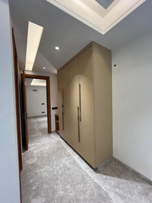 Room in 4 BHK Builder Floor at Geetanjali Enclave – for Sale