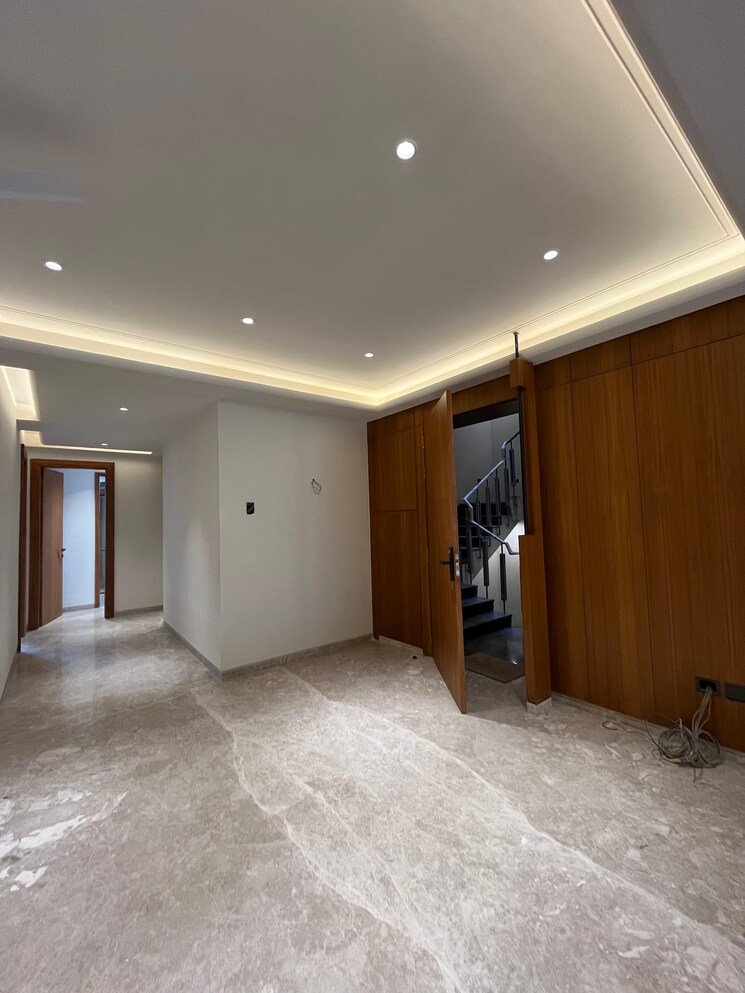 Room, geetanjali enclave 4 Bedroom 3700 Sq.Ft. Builder Floor In Geetanjali Enclave Delhi 8715656