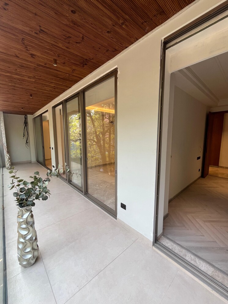 Room, geetanjali enclave 4 Bedroom 3700 Sq.Ft. Builder Floor In Geetanjali Enclave Delhi 8715656