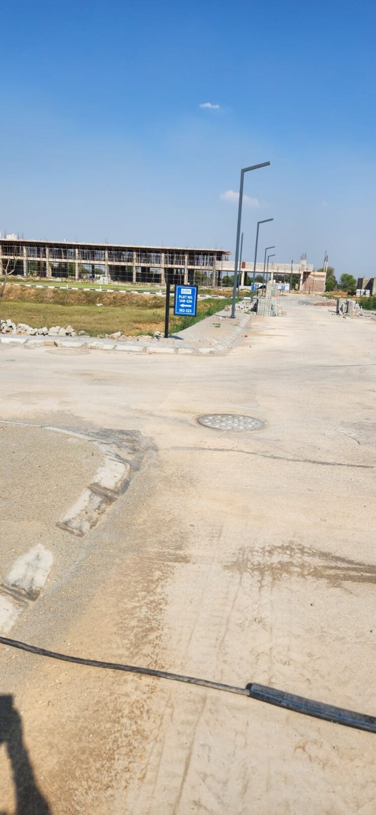  Parking, jms-mega-city  142 Sq.Yd. Plot In Sohna Sector 5 Gurgaon 8715651