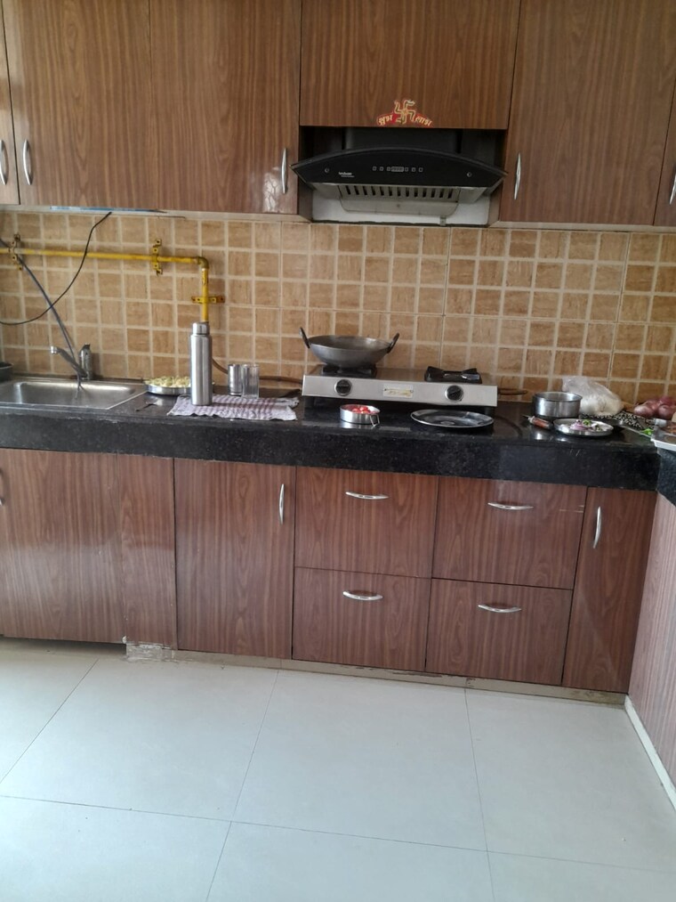 Kitchen, mahagun-mywoods 2.5 Bedroom 1110 Sq.Ft. Apartment In Sector 16c Greater Noida Greater Noida 8715653