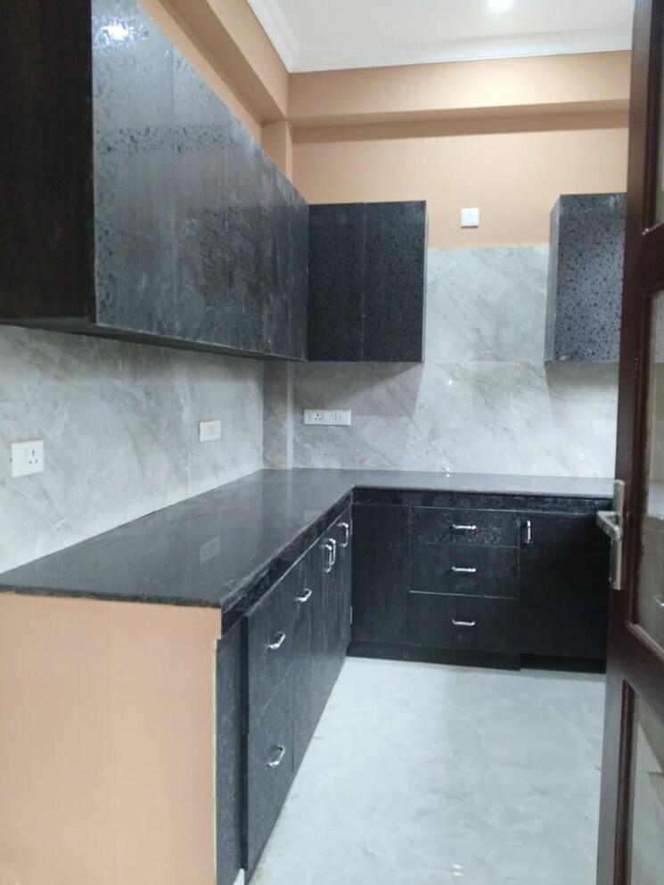 Kitchen, sector 23 2 Bedroom 1250 Sq.Ft. Builder Floor In Sector 23 Gurgaon 8715666