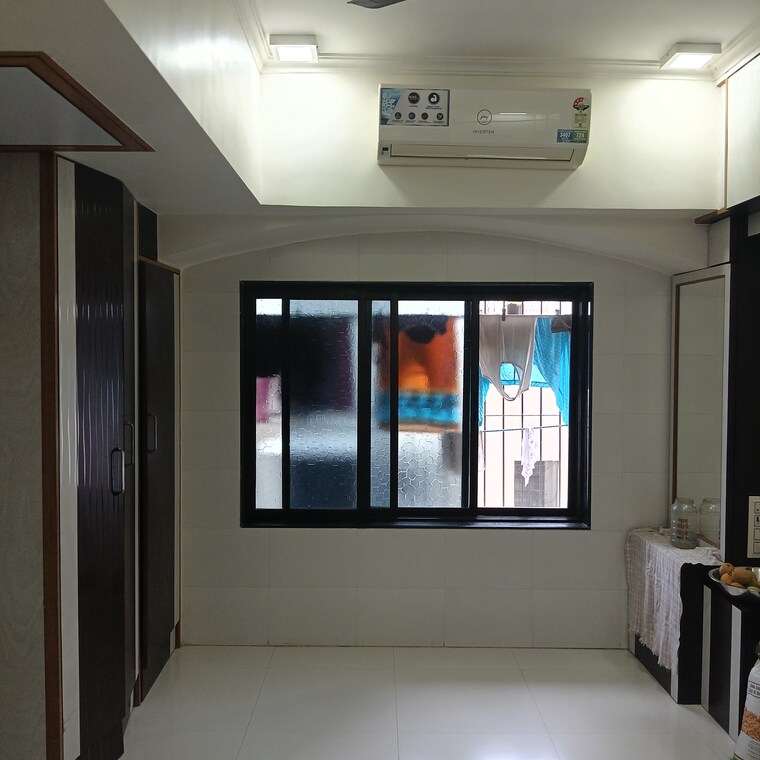 Room, kandivali east 3 Bedroom 626 Sq.Ft. Apartment In Kandivali East Mumbai 8715690