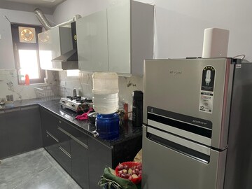 Kitchen in 2 BHK Builder Floor at Sector 40 – for Rent