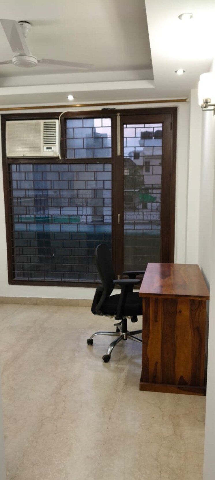 Living Room, east of kailash 3 Bedroom 1500 Sq.Ft. Builder Floor In East Of Kailash Delhi 8715692