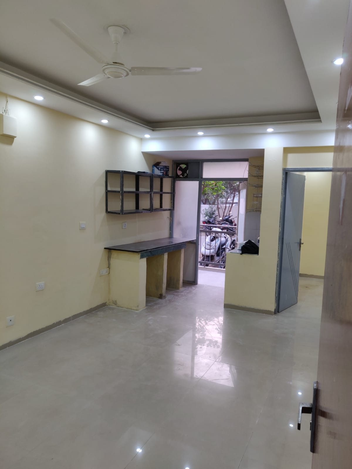 1 BHK 400 Sq.Ft. Apartment in Adani Aangan Arcade