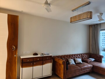 Bedroom in 2.5 BHK Apartment at Hiranandani Castle Rock, Powai – for Rent