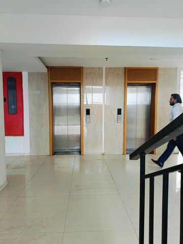 Room in 3 BHK Apartment at Omaxe Royal Residency Faridabad, Sector 79 – for Rent