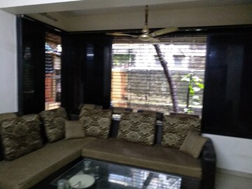 Living Room in 2 BHK Apartment at Panch Pakhadi – for Rent