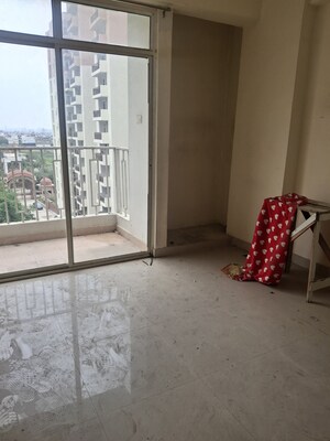 Furnished Amenities in 3.5 BHK Apartment at Proview Officer City, Raj Nagar Extension – for Sale