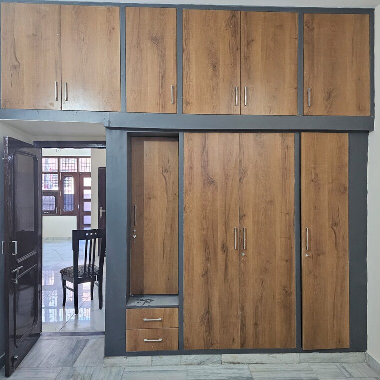 undefined, baltana 4 Bedroom 125 Sq.Yd. Independent House In Baltana Zirakpur 8715777