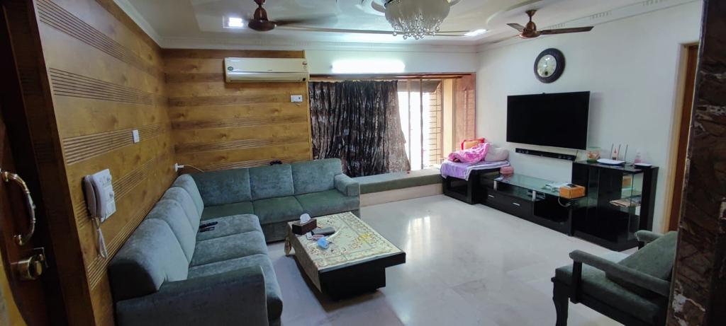 4 BHK + Study Room Apartment For Sale in Dheeraj Gaurav Heights